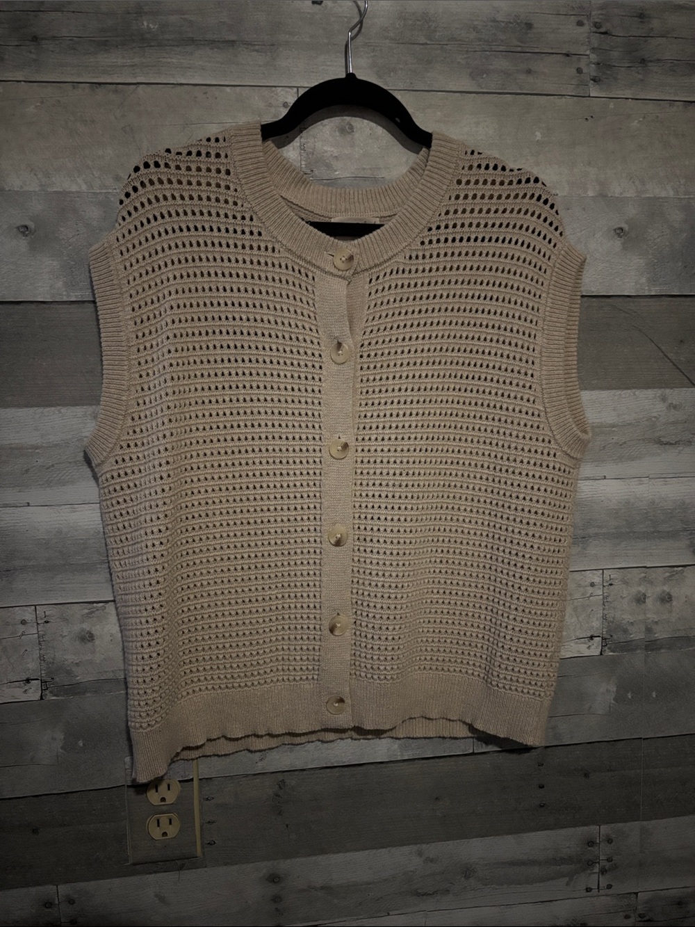 Universal Thread Beige Open-Knit Button-Front Short Sleeveless cardigan